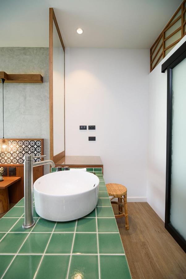 Himku Hotel - Adult Only Чиангмай Экстерьер фото