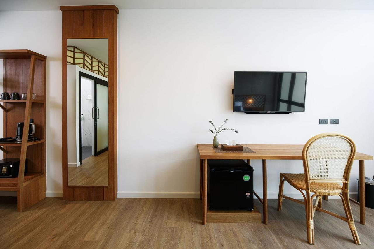 Himku Hotel - Adult Only Чиангмай Экстерьер фото