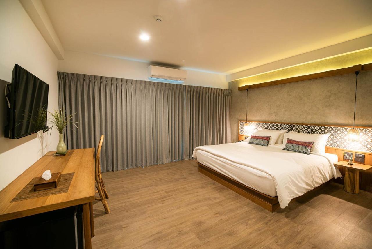 Himku Hotel - Adult Only Чиангмай Экстерьер фото